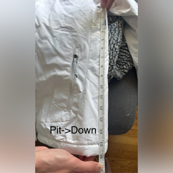 Columbia Ski Jacket - Picture 6 of 7